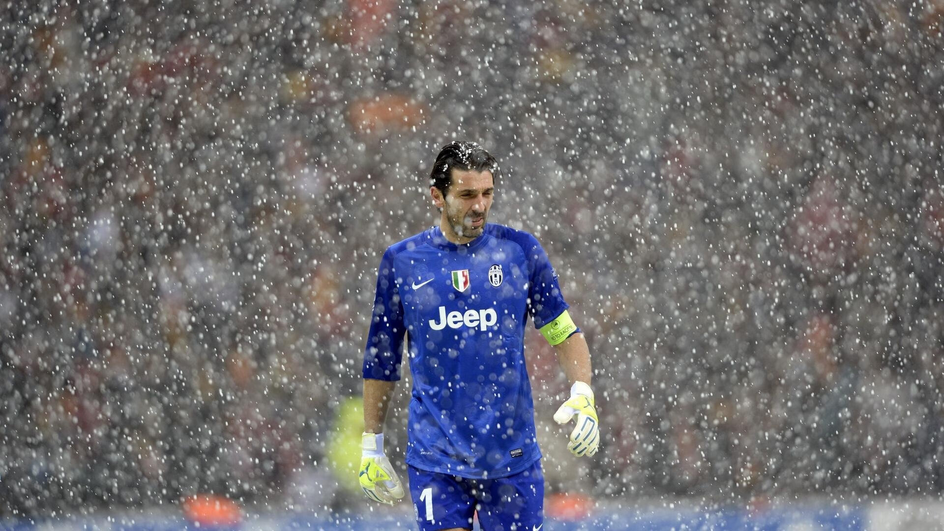 牙买加雷声轰鸣!苏亚雷斯闪电双响,三十分钟就让毕尔巴鄂缴械投降