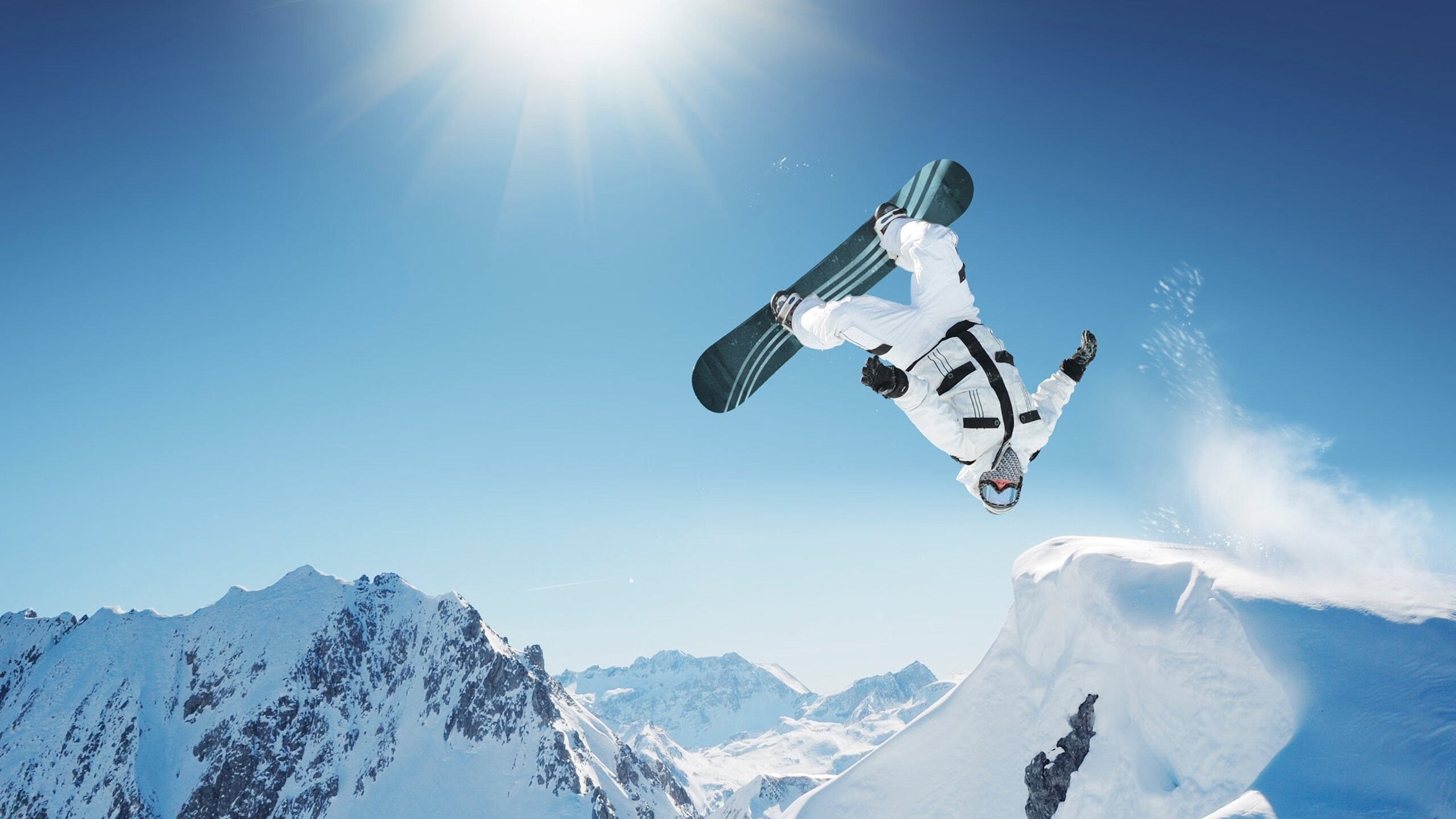 当NBA公牛遇上CBA广东队，伦纳德在虚构对决中演绎寂静的暴风雪